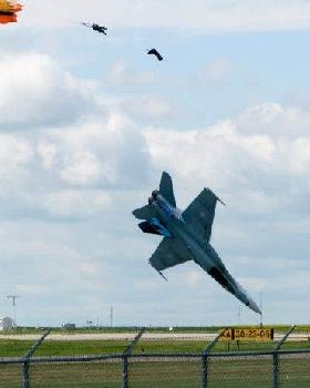 F18 4