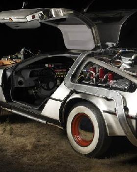 ScreenUsed-Back-To-The-Future-Original-Delorean-2-x600