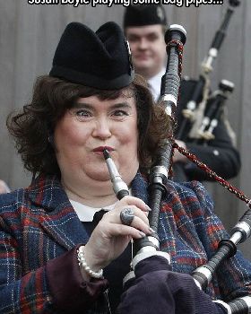 funny-Susan-Boyle-face-pipe-bag