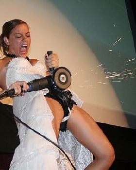 funny-wedding-photos-04