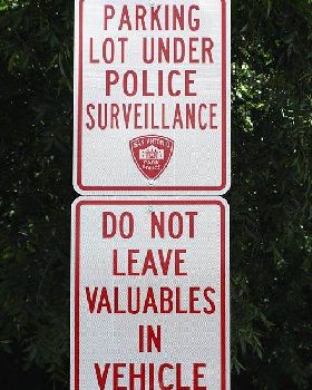 Funny-Signs-Police-19