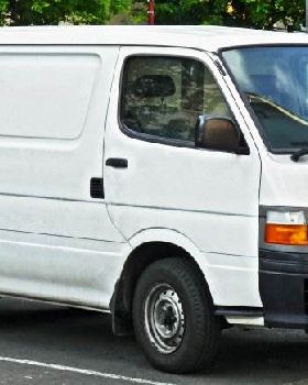 1998-2003 Toyota Hiace (RZH103R) van (2011-11-04)