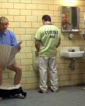 eGh2NWlsMTI= o crapping-in-a-urinal