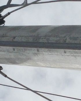 busted mast track