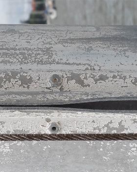 busted mast track
