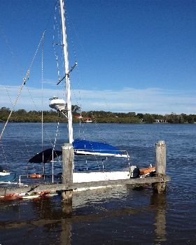 Sunk YACHT June 2016