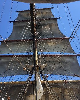 James Craig on way to wooden boat festival