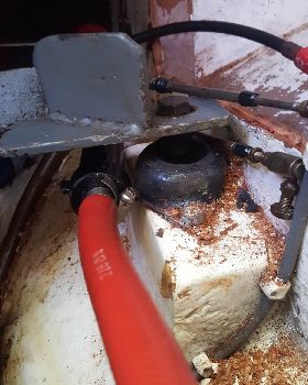 broken rear port side mount
