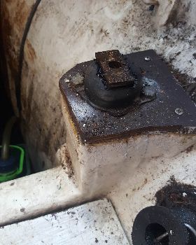 Front port mount 3