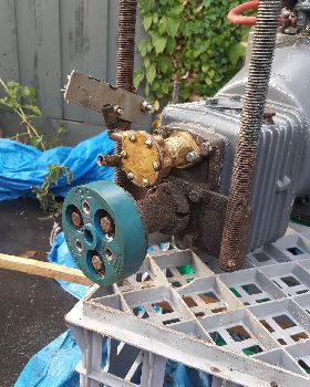 Engine coupling