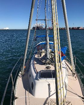 A frame mast lowering
