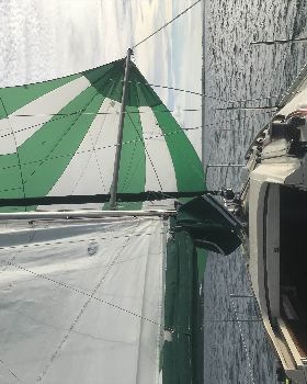Bolero with spinnaker