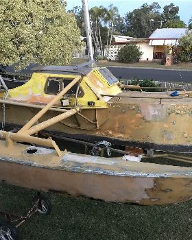 Unknown trailerable trimaran