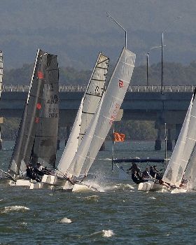 2022 HYC Winterbash Race 3, Multihulls