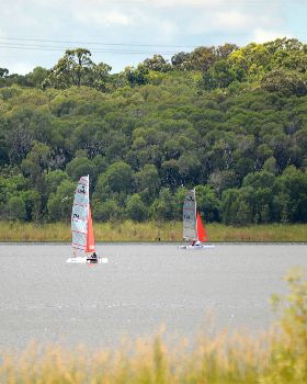 Lake Samsonvale Water Sports Association (LSWSA) 2022 Regatta (Race 1, Sunday)