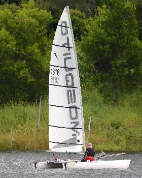 Lake Samsonvale Water Sports Association (LSWSA) 2022 Regatta (Race 1, Sunday)