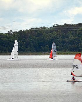 Lake Samsonvale Water Sports Association (LSWSA) 2022 Regatta (Race 1, Sunday)