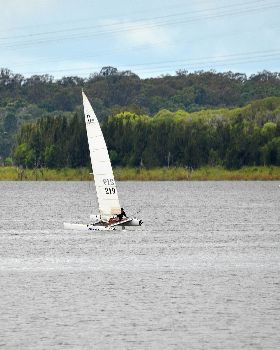 Lake Samsonvale Water Sports Association (LSWSA) 2022 Regatta (Race 1, Sunday)