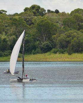 Lake Samsonvale Water Sports Association (LSWSA) 2022 Regatta (Race 1, Sunday)