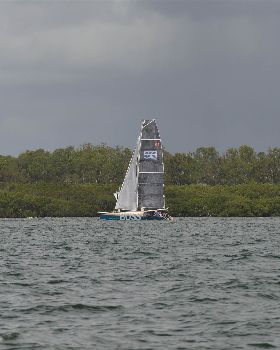 BOSS Racing (Catamaran) 2018 B2G