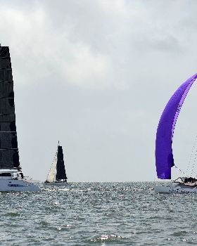 2018 Brisbane to Gladstone Multihull Race Start