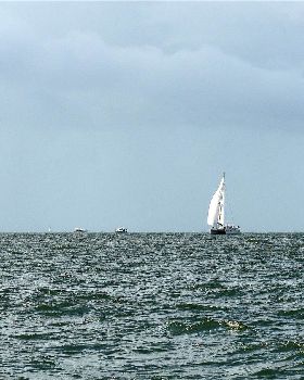 2018 Brisbane to Gladstone Multihull Race Start