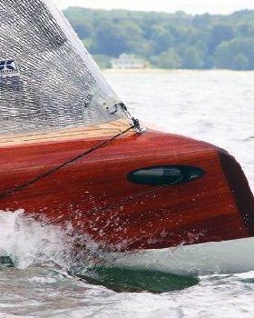 la28-trailable-wooden-boat-prow-credit-sam-fortescue-630x394