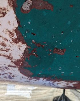 Scraping antifoul from hull
