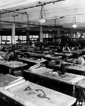 history-shipbuilding-14-drawingoffice