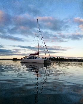 Arriba anchored at American River