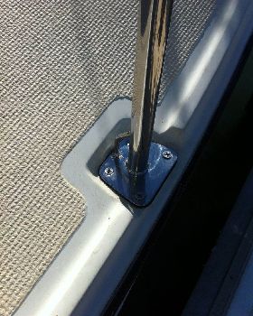 Stanchion2