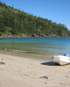 Dingy Bay Brampton Island