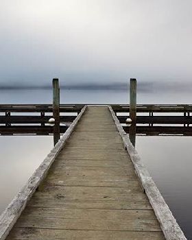 Port%20Huon%20Jetty%20in%20Fog%20by%20Chris%20Cobern[1]
