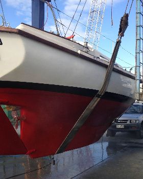 lifting the masts 008