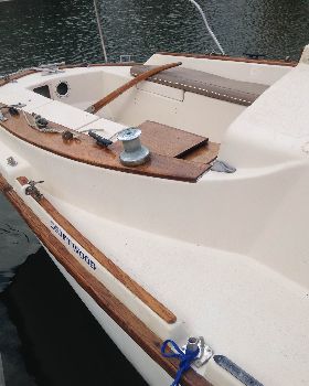 sanding and oiling the brite work 007