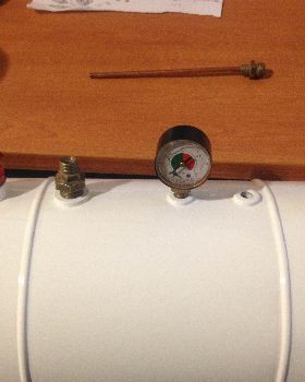 fuel tank fitting 2 002