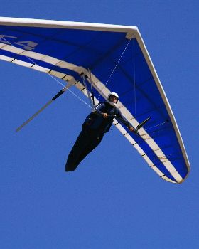 Phil Knight flying The Range in Toodyay