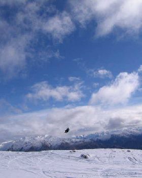 First snowkite sesh of 09 - Mike Holland