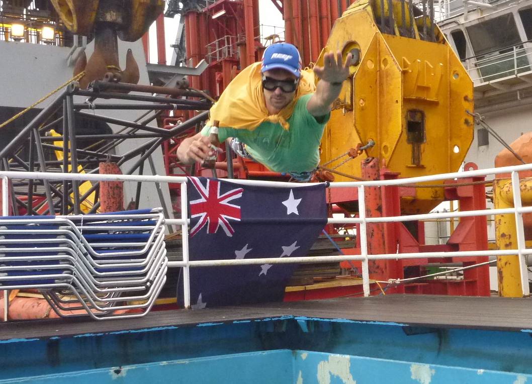 was stuck offshore  due to a cyclone.. no SUP onboard, so thought i'd go flying and enjoy a beer