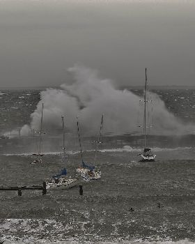 This was a bit further down the bay about an hour later. that was a fun day, thats for sure.