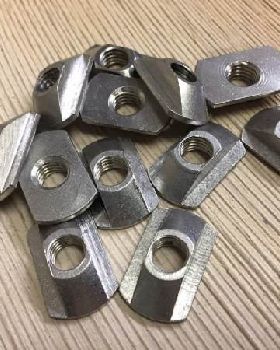M8-T-Nuts-Set-of-4-2 (1)