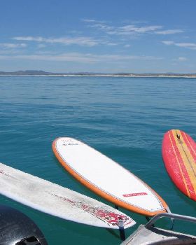 Preparing for the boat trip session. Sunny, glassy, clear water...
