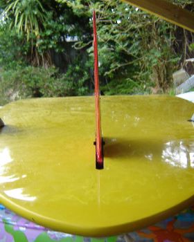 106\" SUP with small H2 FCS side fins & 7 3/4\" flexy centre fin