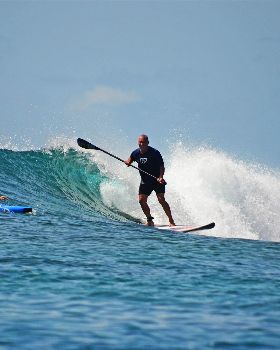 Maldives SUP Surfing