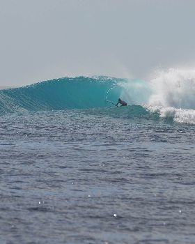 Maldives SUP Surfing
