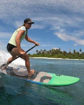 Maldives SUP Surfing