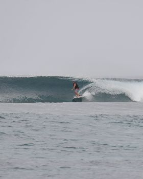 Maldives SUP Surfing