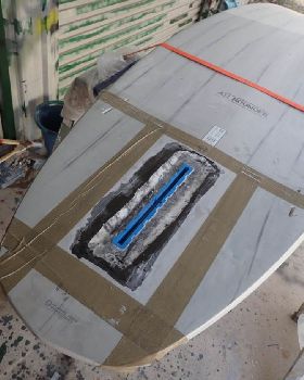 Idea of the size of the fin surround repair.