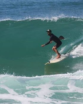 narrow neck..goldie....
