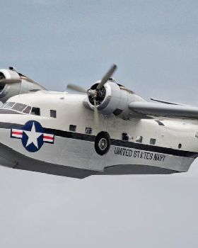 A-U.S.-Navy-Grumman-HU-16-Dylan-Agbagni-WikiCommons